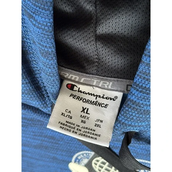 WALT‎ DISNEY WORLD 2017 Sweatshirt Run Disney L/S XL Mickey Mouse Champion WDW - Picture 5 of 5